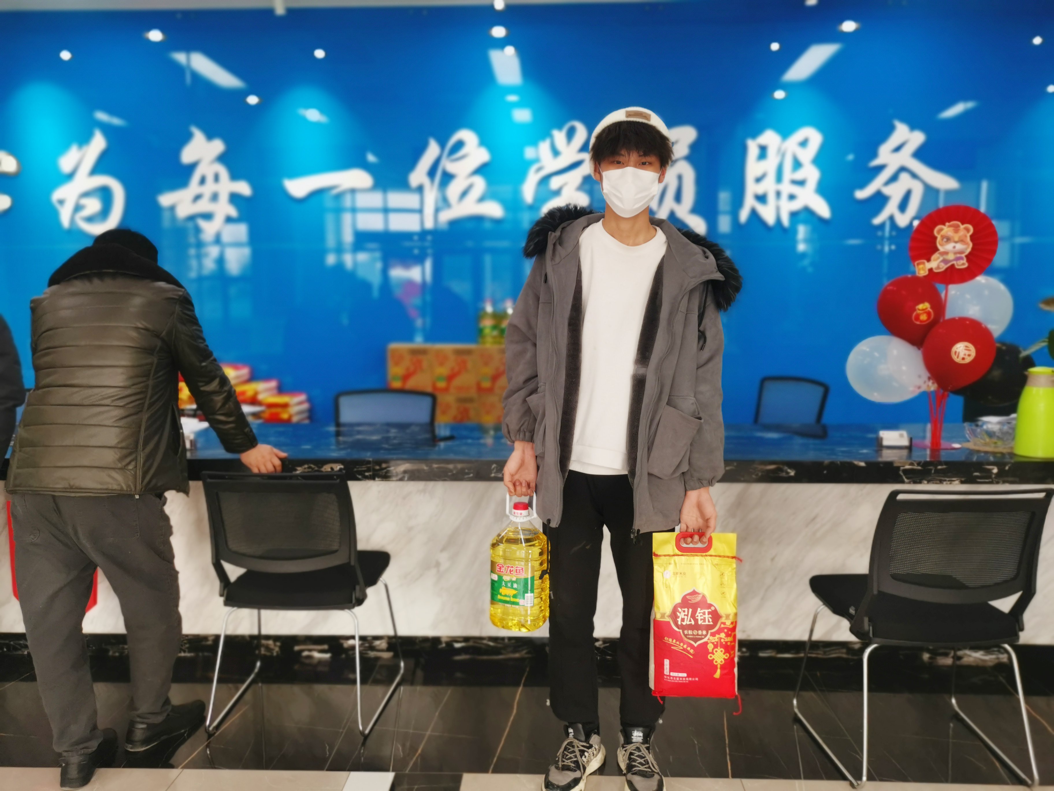 【濟(jì)寧大運河駕?！啃麓衡牷輥硪u，報名學(xué)車送好禮！(圖4)
