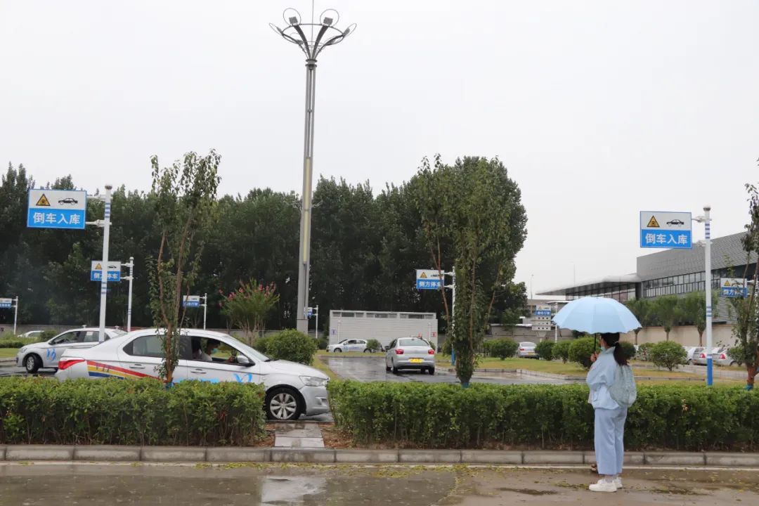 【濟寧大運河駕?！壳镉隂鲲L(fēng)至，暑氣逐漸止，學(xué)車正當(dāng)時！(圖2)