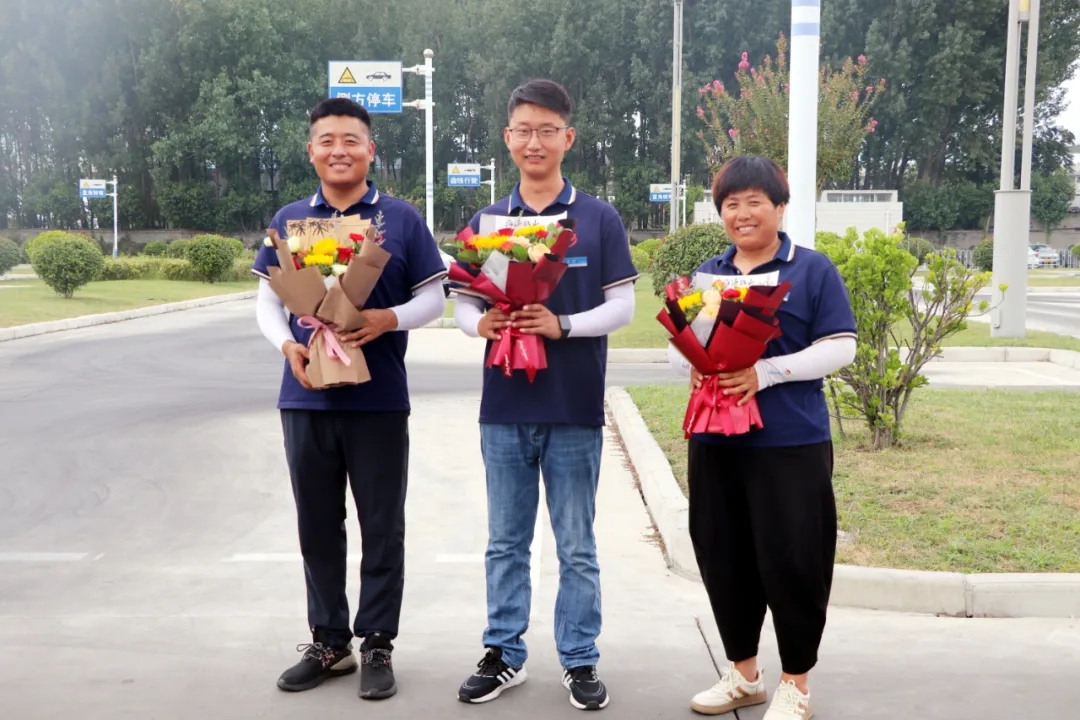 鮮花獻禮！祝所有的老師、教練們節(jié)日快樂！(圖4)