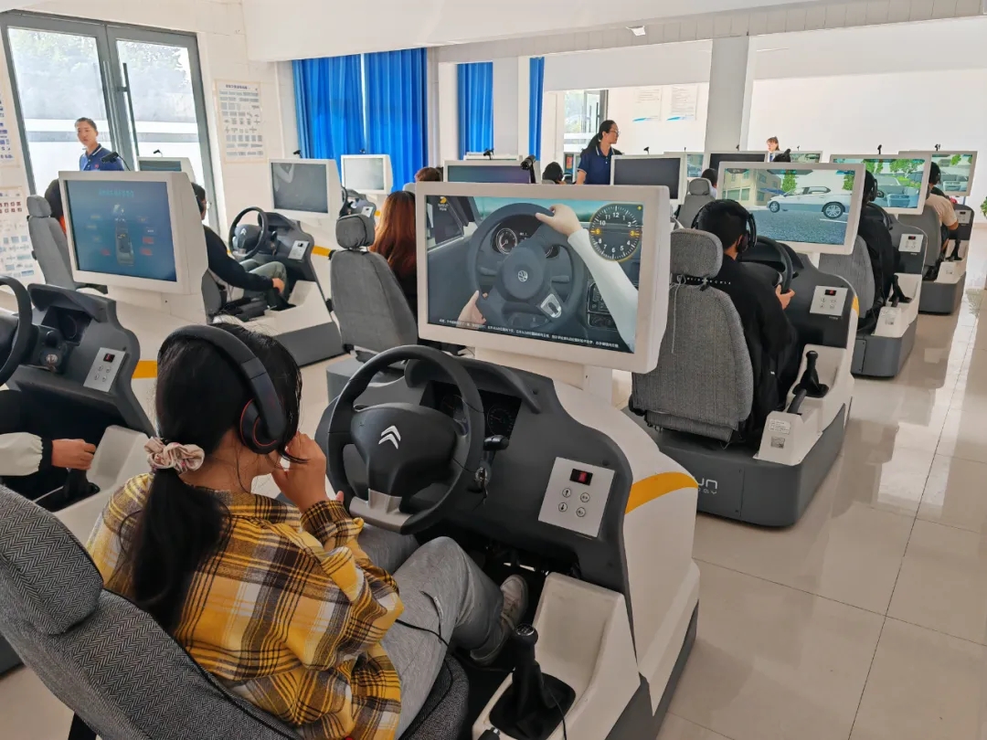 “第十二屆學(xué)車夏令營”火熱開啟，暑期速成班，拿證快人一步！(圖4)