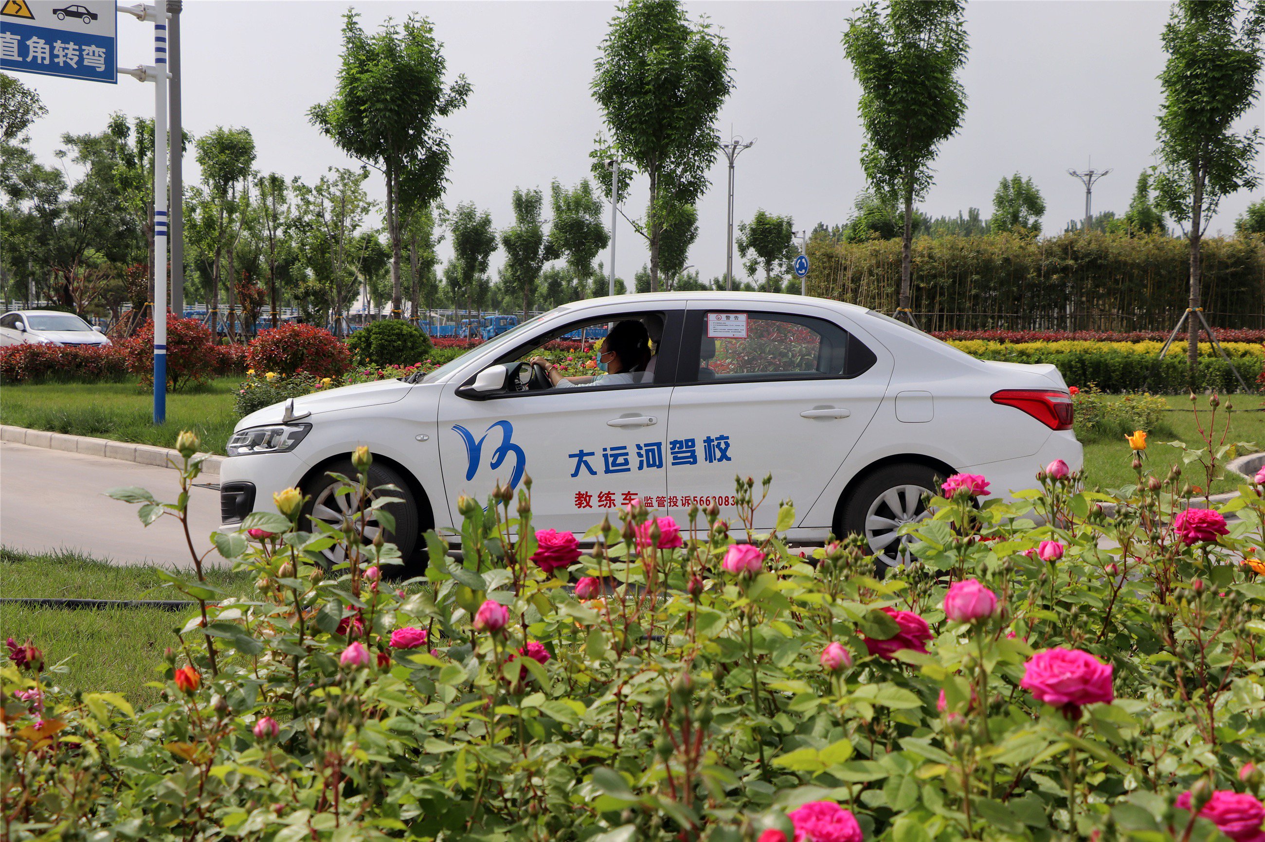 第八屆學(xué)車夏令營火爆開啟！讓利這個(gè)夏天！(圖2)
