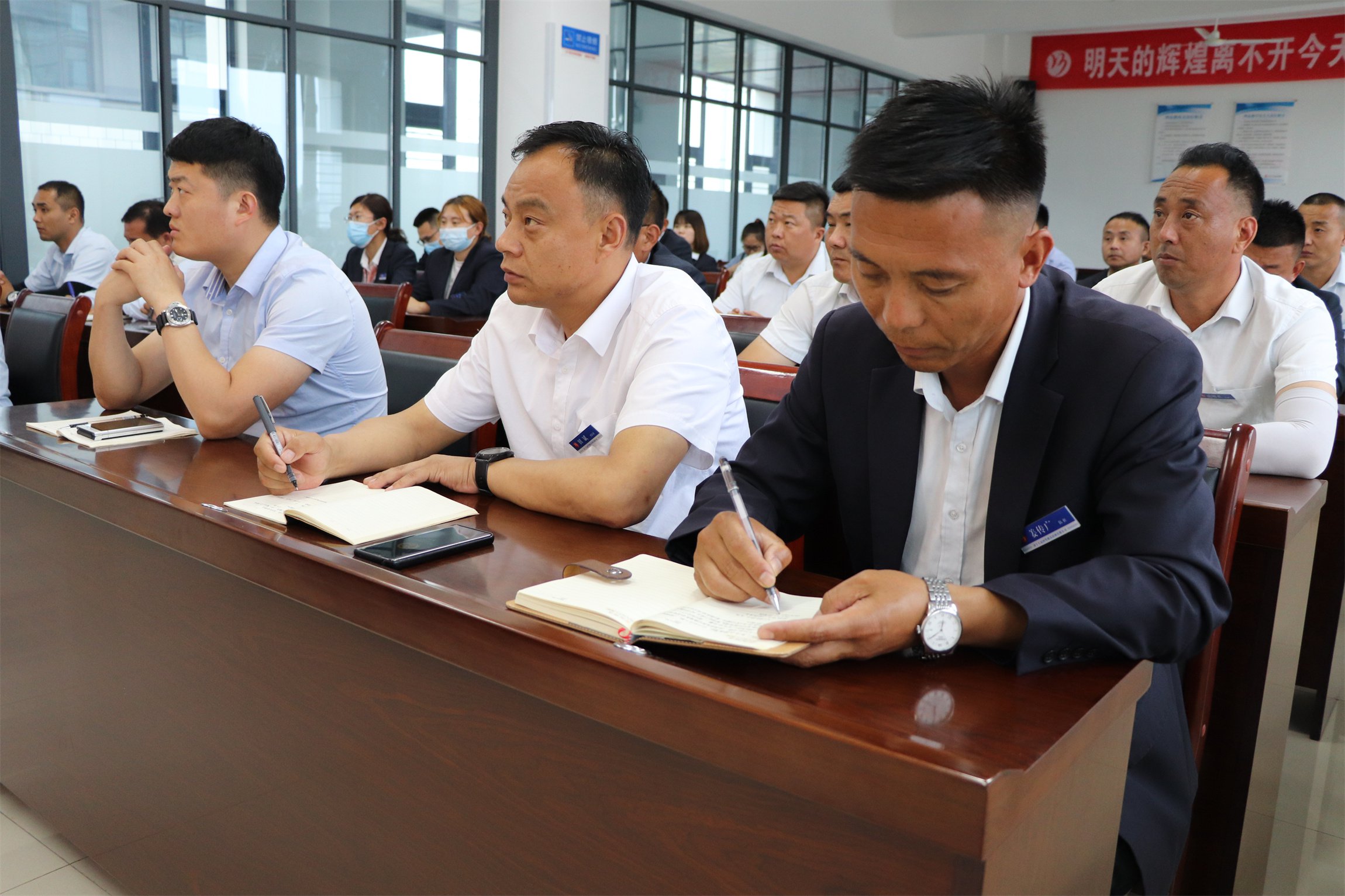 質(zhì)量服務(wù)提升月,用心為每一位學員服務(wù)!(圖2) 質(zhì)量服務(wù)提升月,用心為每一位學員服務(wù)!(圖2)