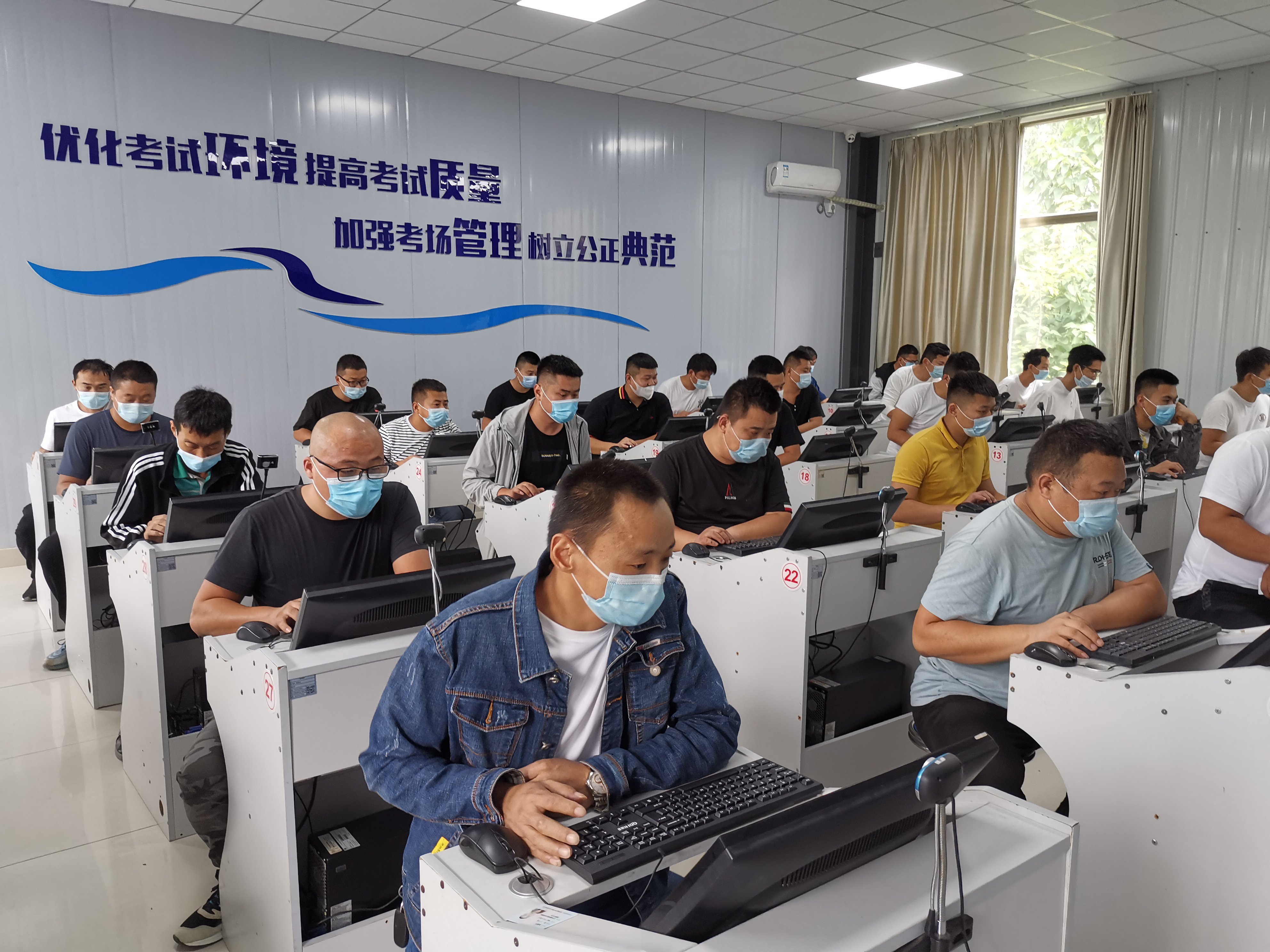 【濟(jì)寧大運(yùn)河駕?！控涍\(yùn)上崗證火熱報(bào)名中，最快僅需兩天！(圖2)